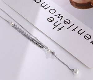Dây chuyền titan đuôi cá cách điệu ngọc trai