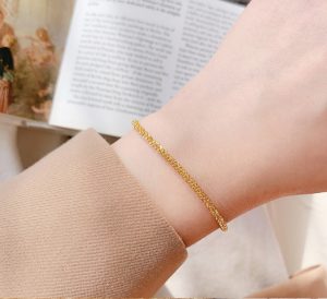 TA220l-Lắc tay titan dây trơn không phụ kiện