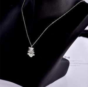Dây chuyền titan con gấu