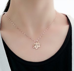 TN365b-Dây chuyền vòng cổ hình chiếc lá phong