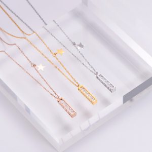 TN394e-Dây chuyền titan trụ vuông full đá