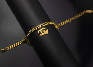 TA271c-Lắc tay nữ titan chanel