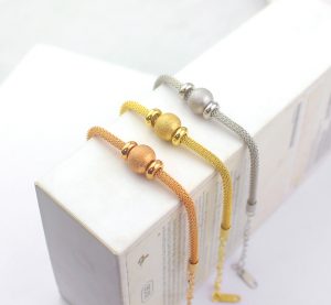 TA281c-Lắc tay nữ titan bi phun cát