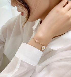TA301d-Lắc tay titan hoa cúc