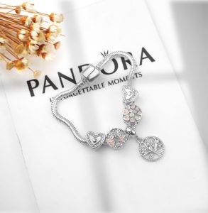 Lắc vòng tay titan phong cách Pandora TA320