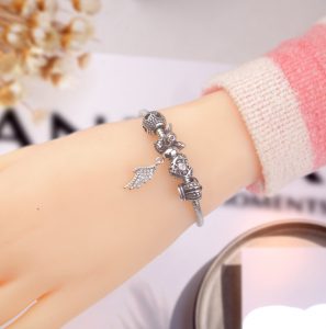 Lắc vòng tay titan phong cách Pandora TA321