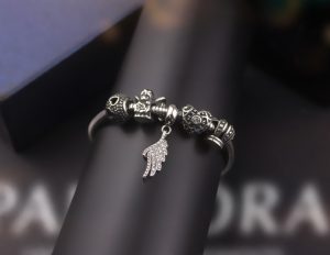 Lắc vòng tay titan phong cách Pandora TA321