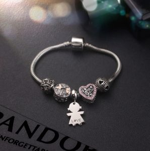 Lắc vòng tay titan phong cách Pandora TA323