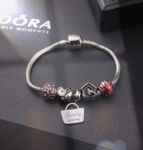 Lắc vòng tay titan phong cách Pandora TA324