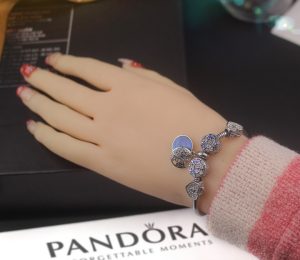 Vòng lắc tay titan phong cách pandora TA326