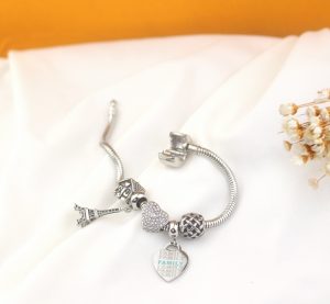 Vòng tay titan thời trang pandora TA334