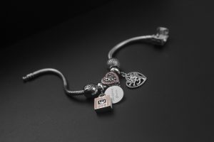 Vòng tay titan thời trang pandora TA335