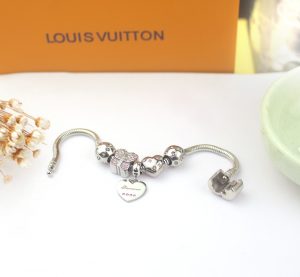 Vòng tay titan thời trang pandora TA339