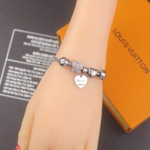 Vòng tay titan thời trang pandora TA339