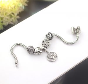 Vòng tay titan thời trang pandora TA341