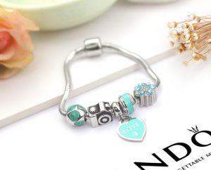 Vòng tay titan thời trang pandora TA347