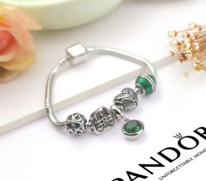Vòng tay titan thời trang pandora TA348