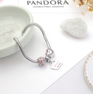 Vòng tay titan thời trang pandora TA352