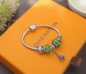 Vòng tay titan thời trang pandora TA360