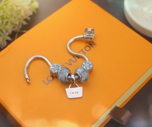 Vòng tay titan thời trang pandora TA361