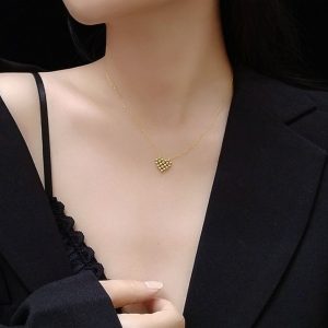 Dây chuyền titan trái tim