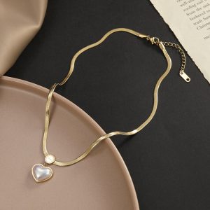Dây chuyền titan trái tim đính ngọc trai