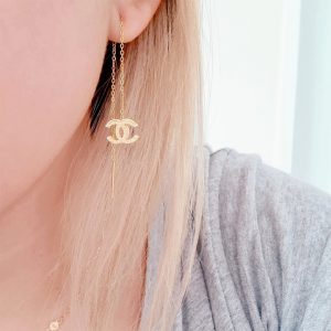 Bông tai titan chanel phun cát