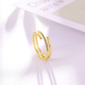 Nhẫn titan 2 vòng đính kim cương