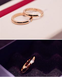 Nhẫn titan bảng mo tròn đính 1 viên đá kim cương