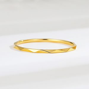 Nhẫn titan cắt vát cạnh