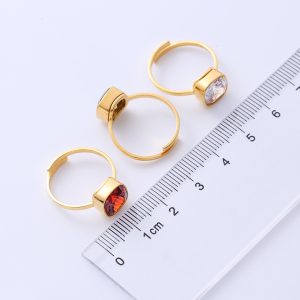 TC186d-Nhẫn titan đá vuông thiết kế hở free size