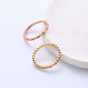 TC192c-Nhẫn titan nữ hình lục giác cách điệu kim cương