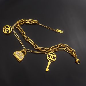 TA137C-Lắc tay nữ titan thời trang Chanel