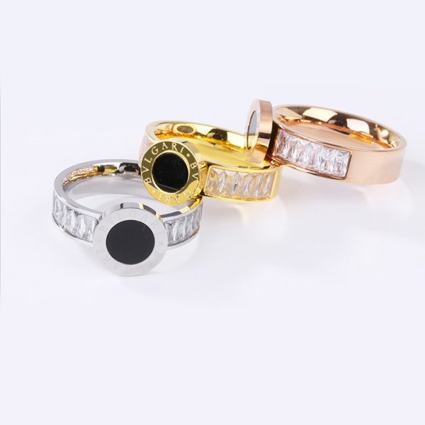 TC058a-Nhẫn nữ titan thời trang BLV mặt tròn màu đen
