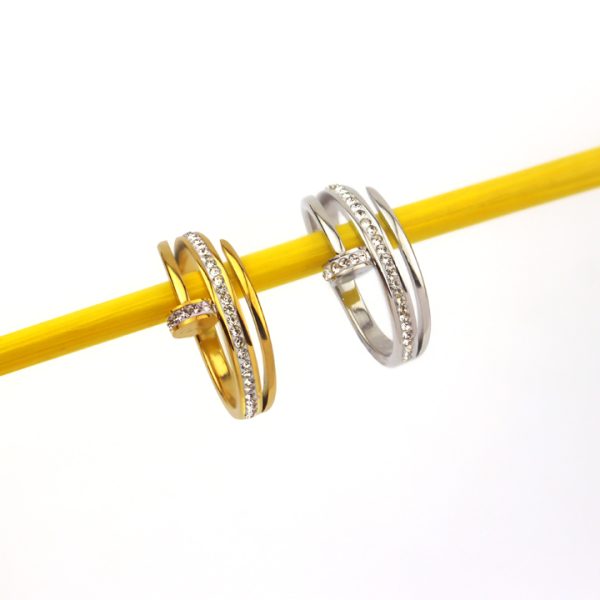 TC082d-Nhẫn nữ titan cây đinh cartier