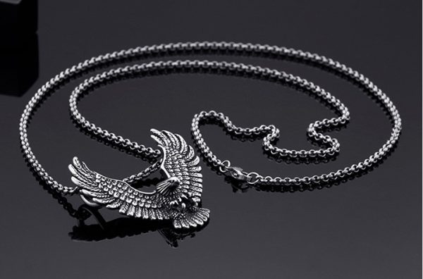 MD013k-Mặt dây chuyền nam titan hình con chim đại bàng