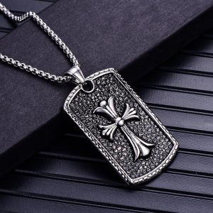 MD035c-Mặt dây chuyền nam thép titan hình thẻ bài phong cách Chomre heart