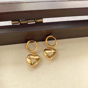 TB044f-Bông tai nữ titan trái tim