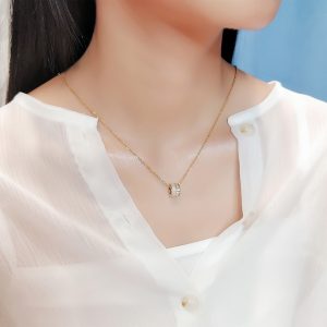 TN620c-Dây chuyền nữ titan ống tròn 1 hàng xà cừ và 1 hàng đá vuông