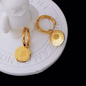 TB088b-Bông tai nữ titan mặt hình đồng xu nữ hoàng