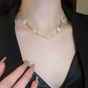 TN626k-Dây chuyền nữ titan mì dẹp kết hoa cúc các điệu