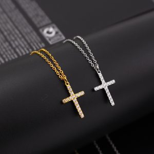 TN649c-Dây chuyền nữ titan mặt hình thánh giá đính full đá