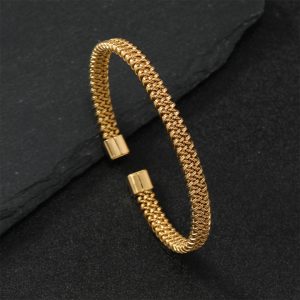 LN002b-Vòng tay nam titan 6mm kiểu hở chữ C