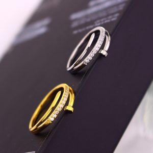 TC291c-Nhẫn nữ titan hình cây đinh