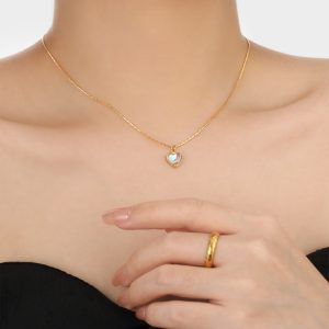 TN720d-Dây chuyền, vòng cổ nữ titan mặt hình trái tim màu vàng