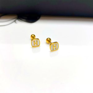 TB277b-Bông tai nữ titan chữ H