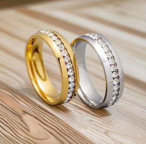 N683f-Nhẫn titan mo đính full kim 1 hàng giữa