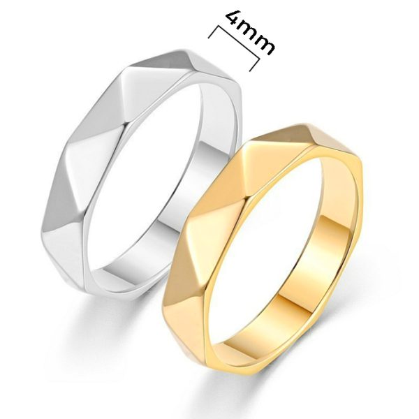 TC223e-Nhẫn titan cắt vát cạnh kim cương cực sang trọng