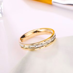 TC309f-Nhẫn titan 4mm đính full đá kim cương Baguette hình chữ nhật