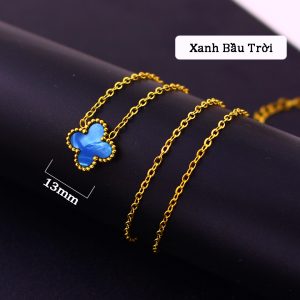 TN812c-Dây chuyền titan hoa 4 cánh van cleef nền màu xanh Sapphire bầu trời
